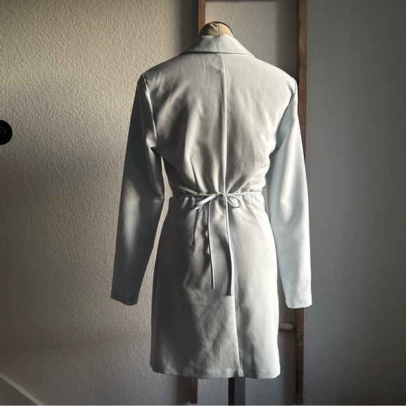 Abercrombie & Fitch Cut Out Wrap Blazer Dress NWOT sz: ST - Picture 9 of 12